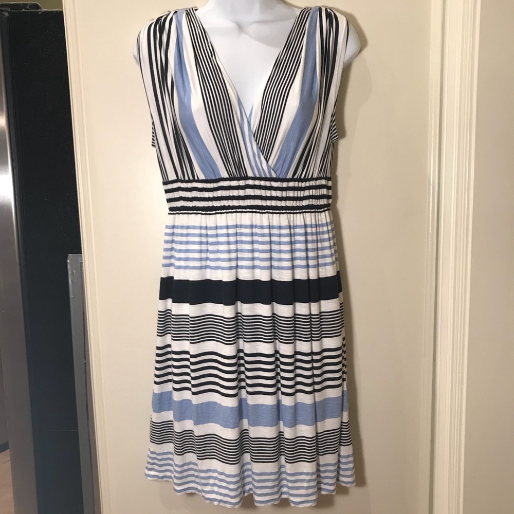 Loft striped summer casual dress drop V